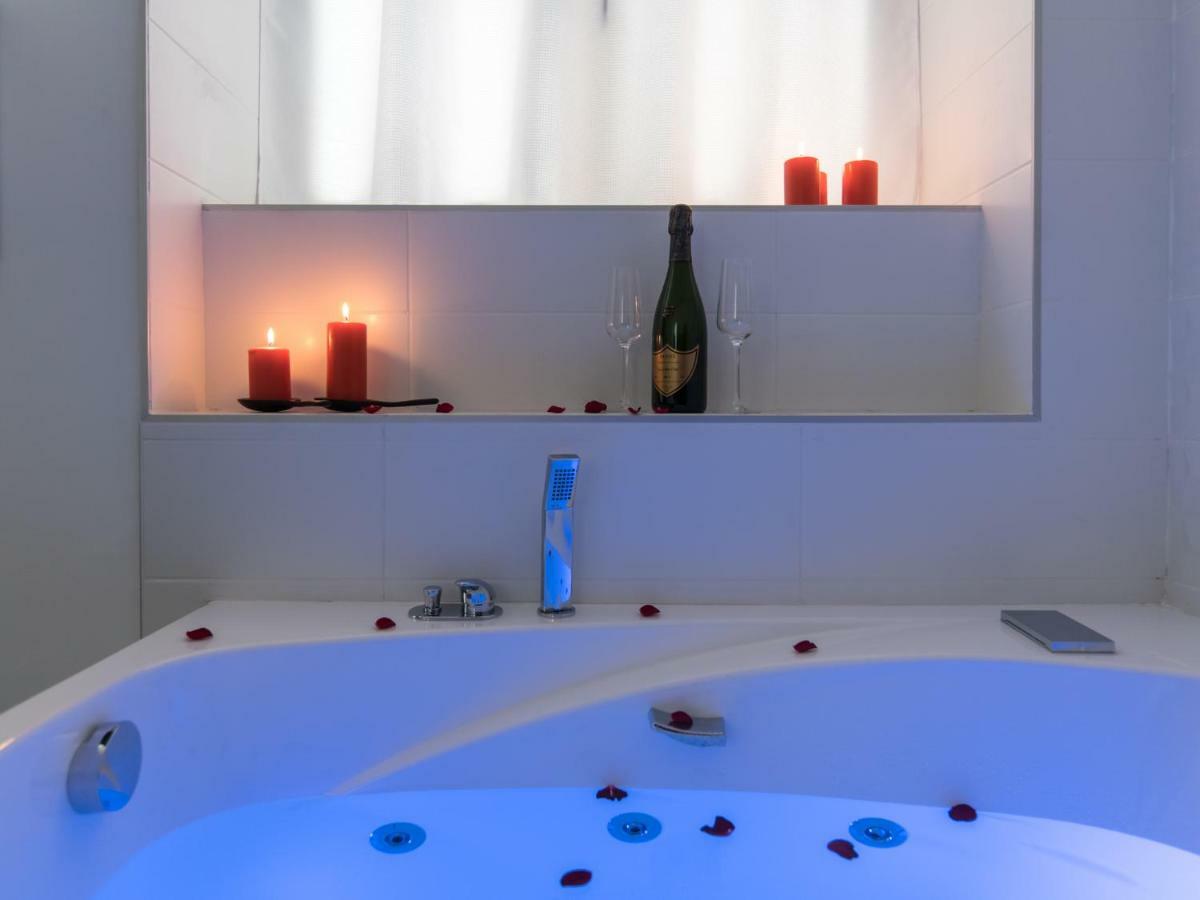 Luxury Studio & Spa-Lyon Centre Exterior photo